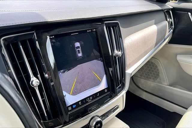 2023 Volvo V90 Cross Country Ultimate