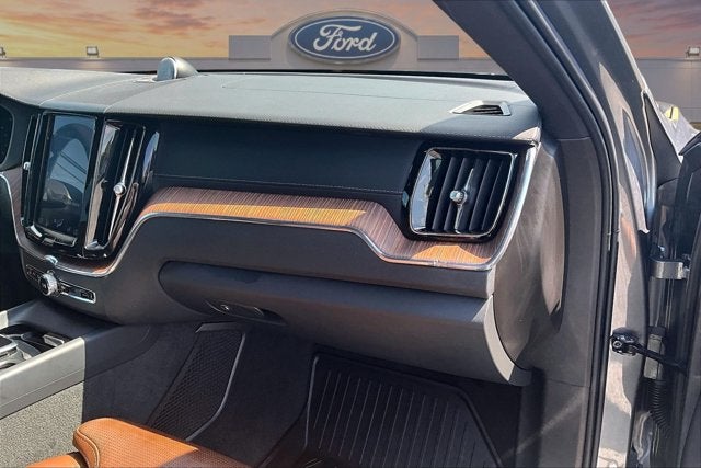 2020 Volvo XC60 Inscription