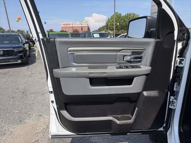 2020 RAM 1500 Classic Warlock Crew Cab 4x4 5'7' Box