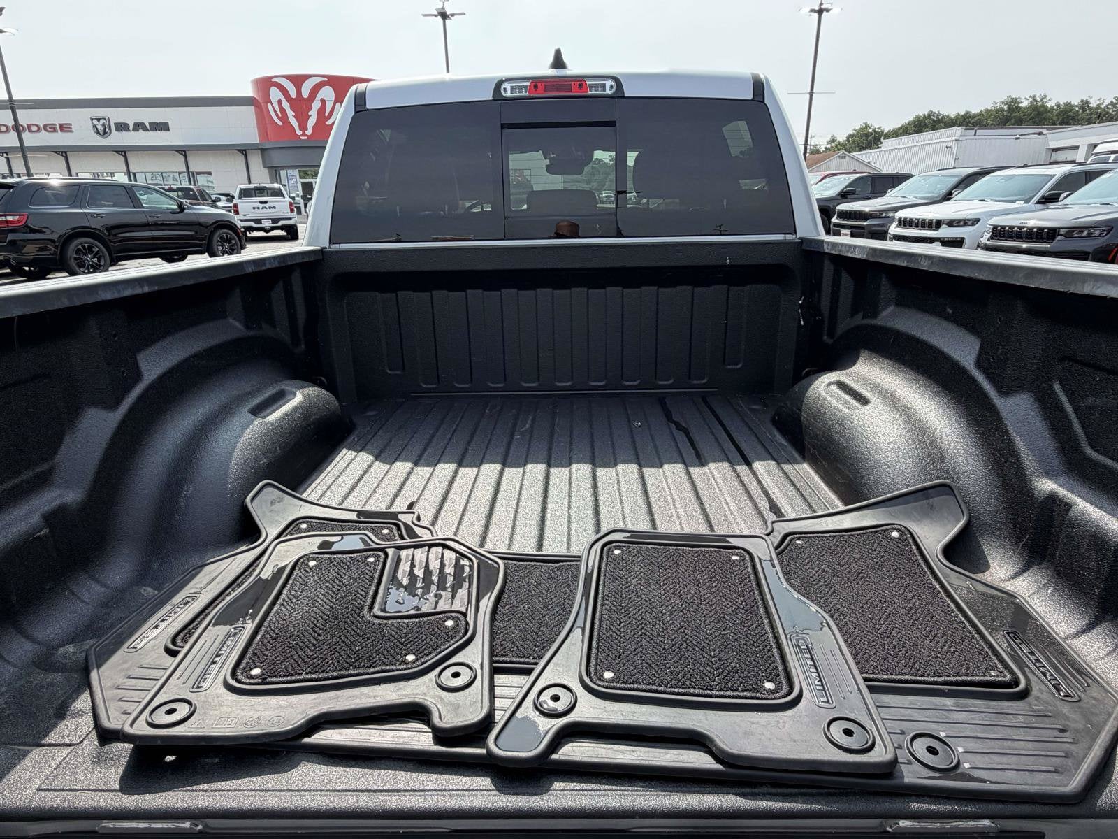 2023 RAM 1500 Limited Crew Cab 4x4 5'7' Box