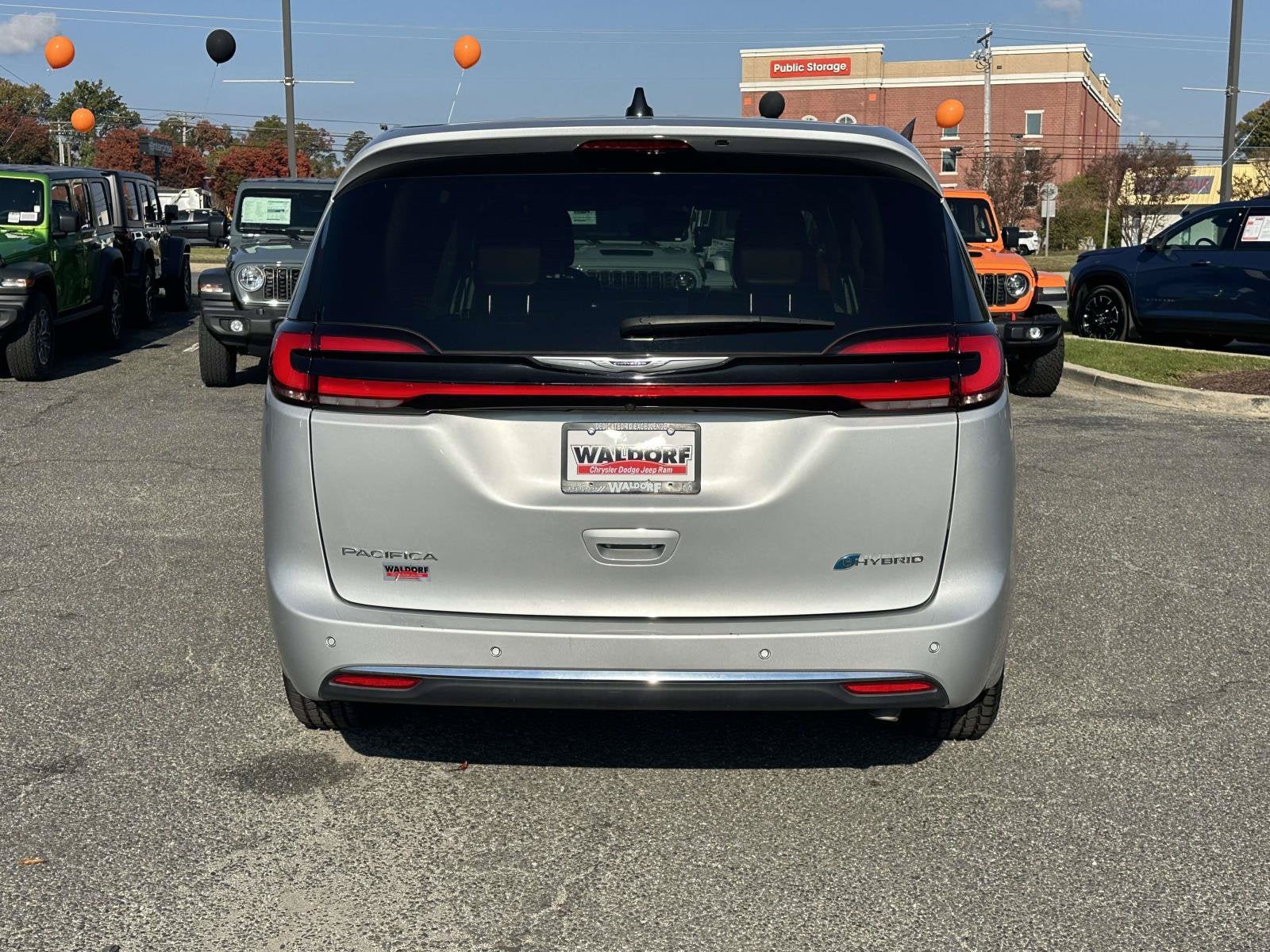 2024 Chrysler Pacifica Hybrid Select
