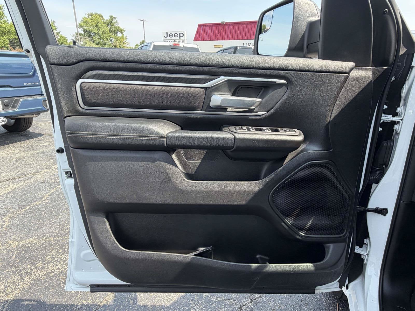 2026 RAM 1500 Big Horn Crew Cab 4x4 5'7' Box