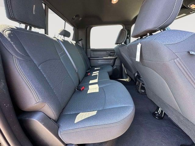 2025 RAM 2500 Tradesman Crew Cab 4x4 6'4' Box