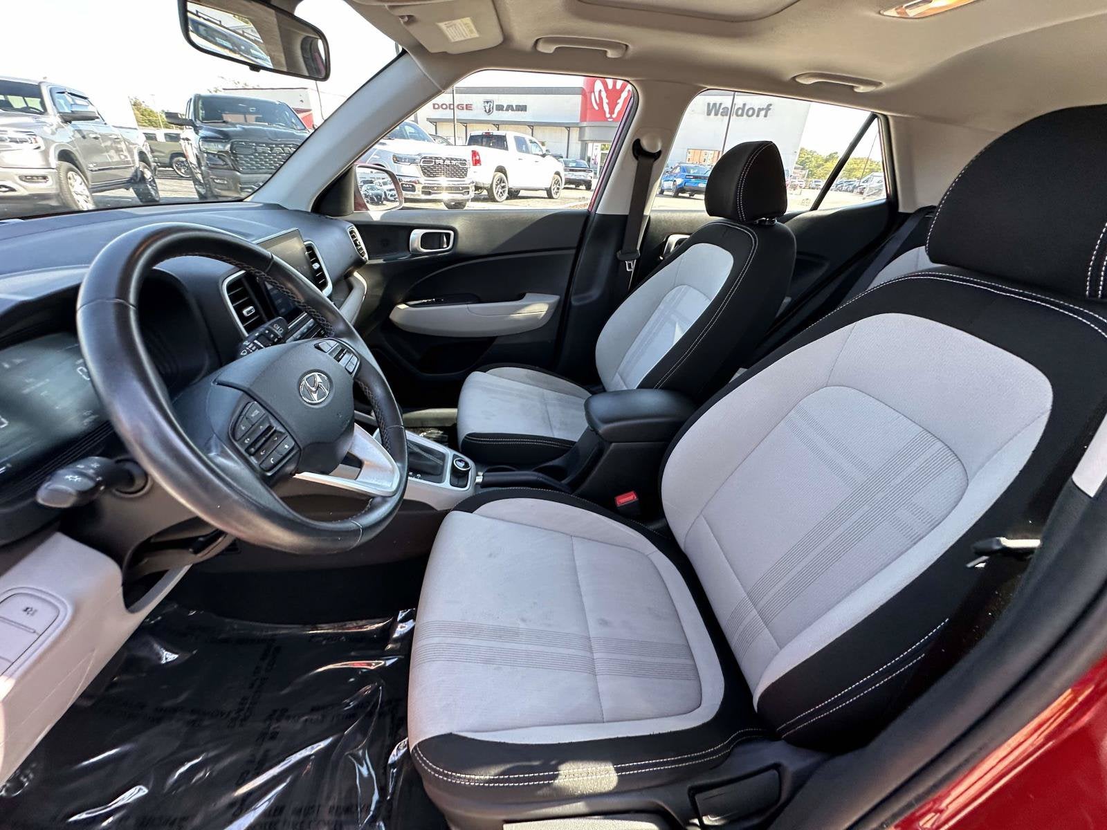 2025 Hyundai Venue SEL