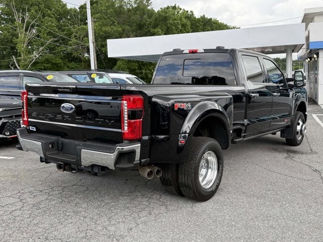 2023 Ford Super Duty F-350 DRW LARIAT