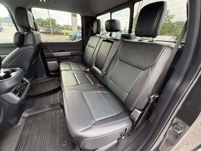 2023 Ford Super Duty F-350 DRW LARIAT