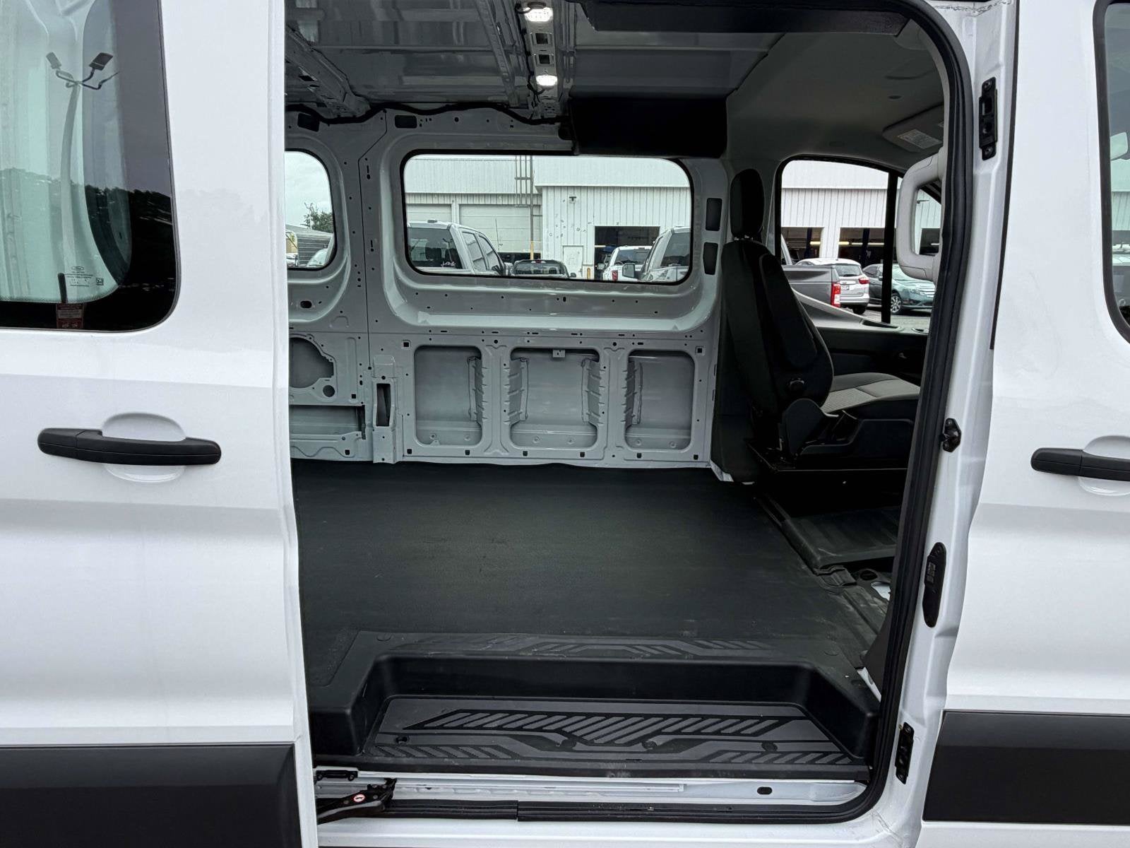 2024 Ford Transit Cargo Van T-350 130" Low Rf 9500 GVWR RWD