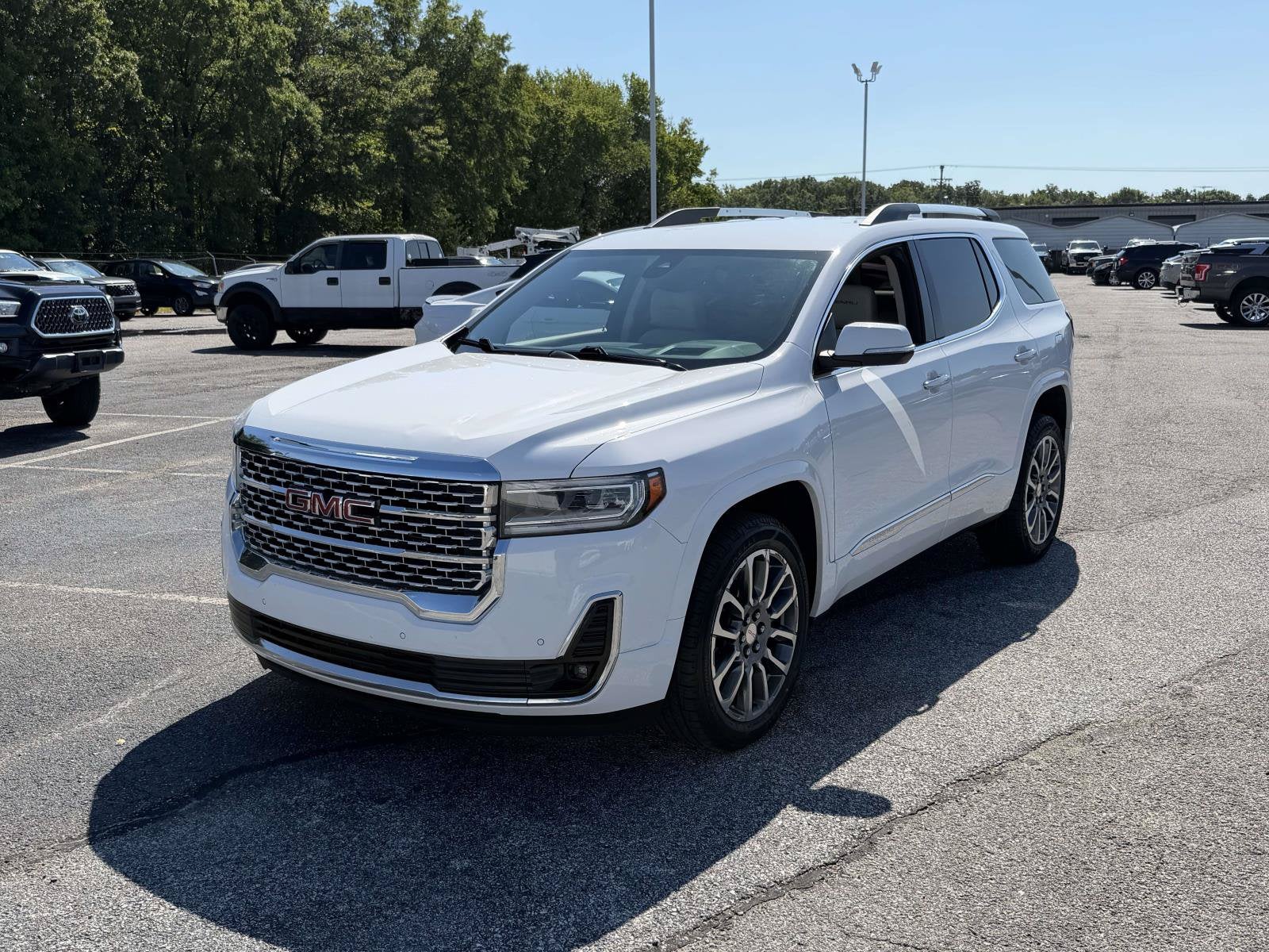 2023 GMC Acadia Denali