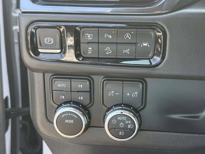 2025 GMC Yukon AT4