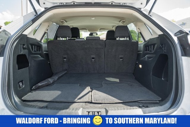 2022 Ford Edge SE
