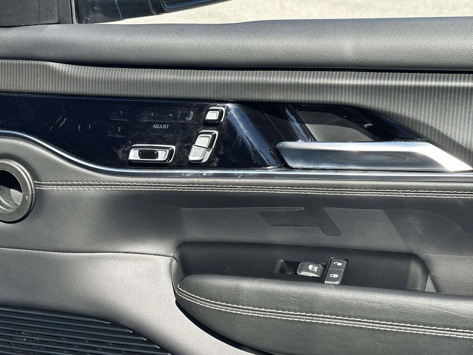2022 Jeep Grand Wagoneer Series II Obsidian