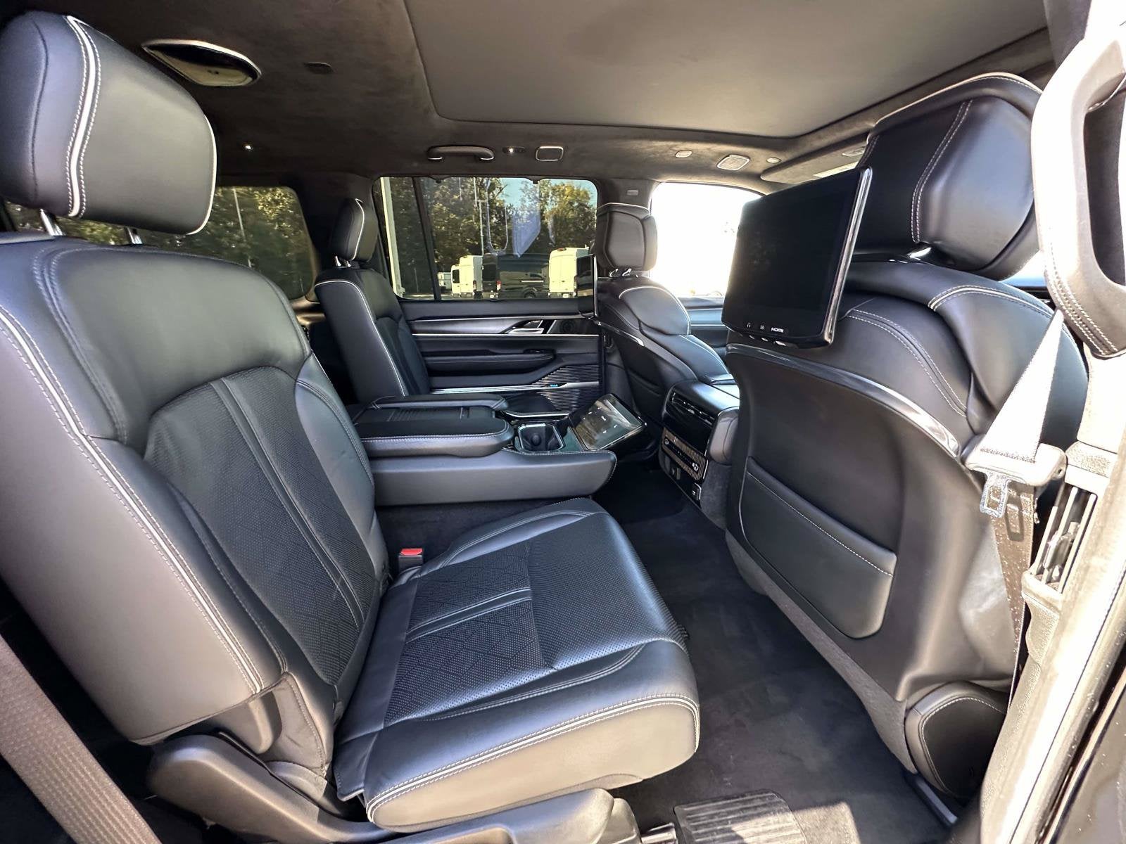 2022 Jeep Grand Wagoneer Series II Obsidian
