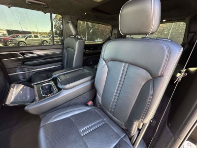 2022 Jeep Grand Wagoneer Series II Obsidian