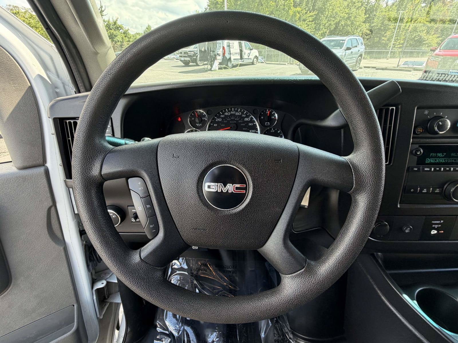 2021 GMC Savana Cargo Van RWD 2500 135"