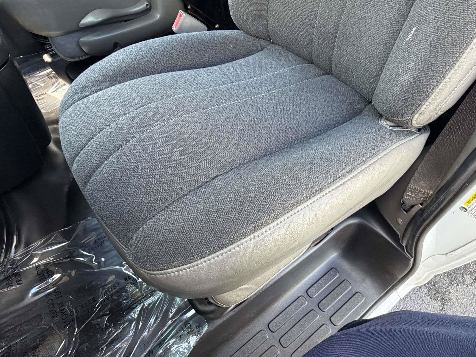 2021 GMC Savana Cargo Van RWD 2500 135"