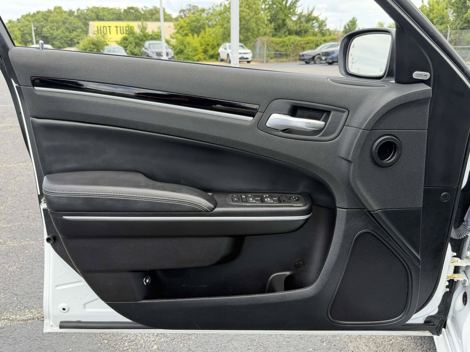 2022 Chrysler 300 300S