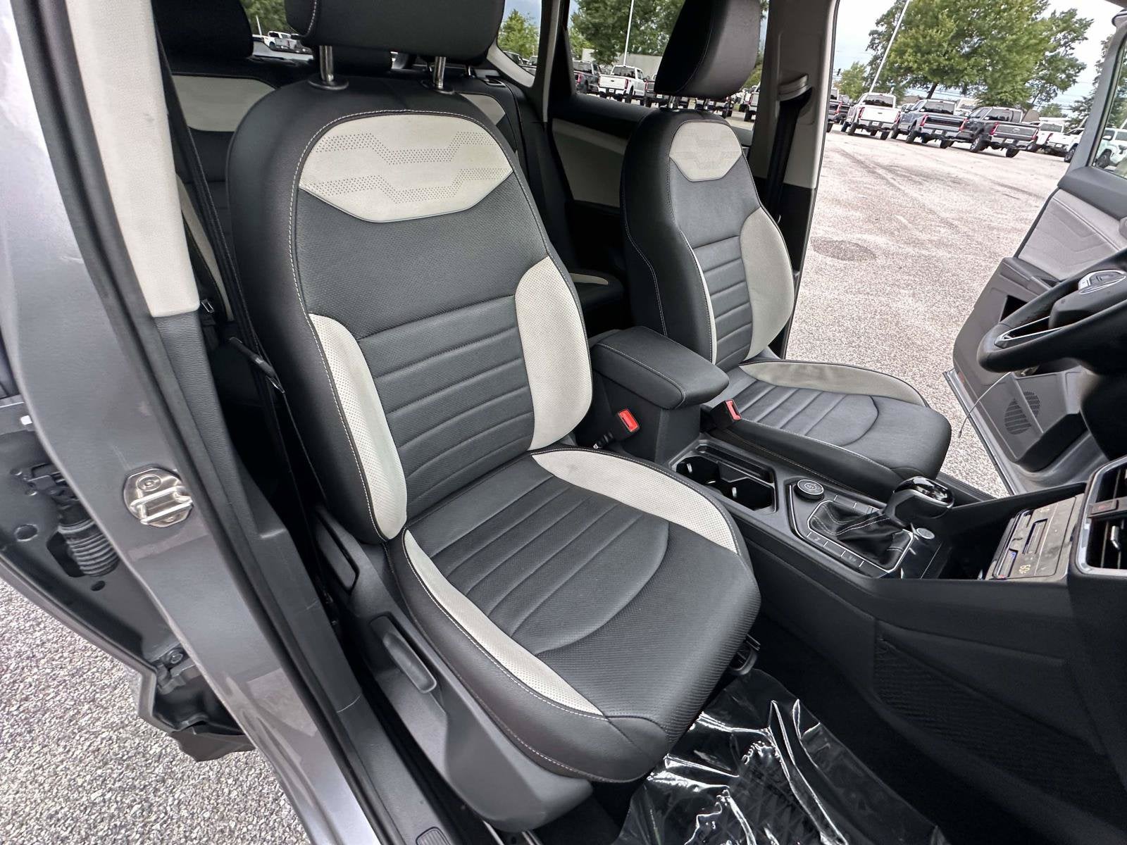 2025 Volkswagen Taos SEL