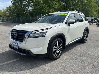 2024 Nissan Pathfinder Platinum