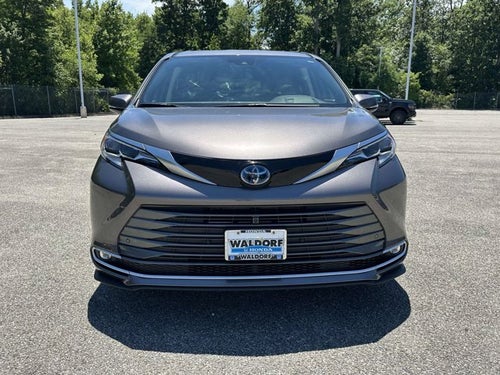 2021 Toyota Sienna Base