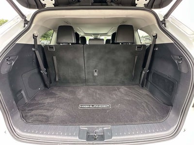 2022 Toyota Highlander Platinum