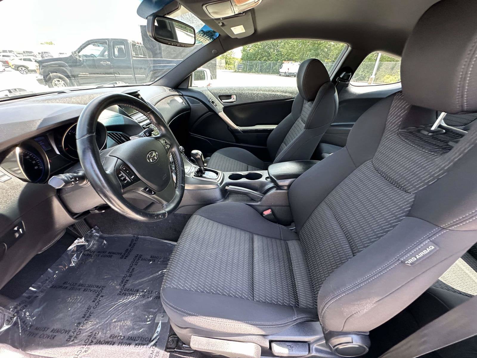 2016 Hyundai Genesis Coupe 3.8L Base