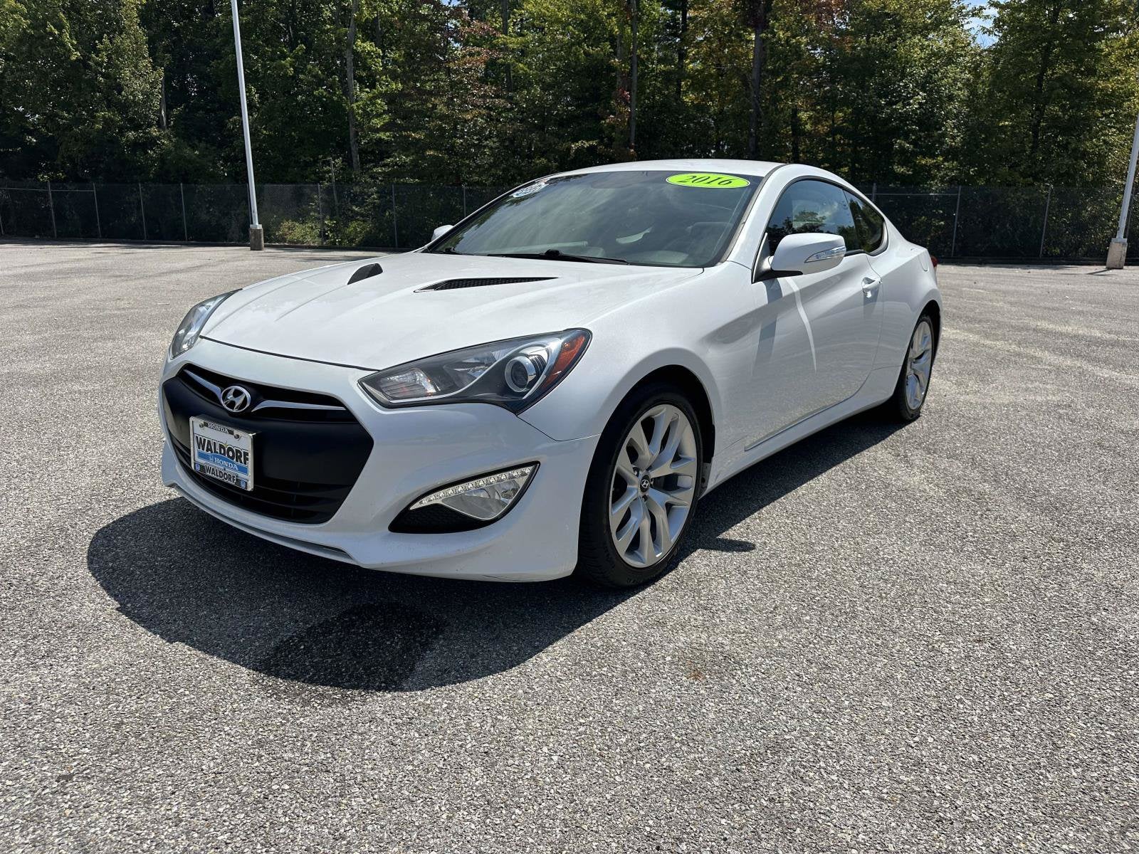 2016 Hyundai Genesis Coupe 3.8L Base