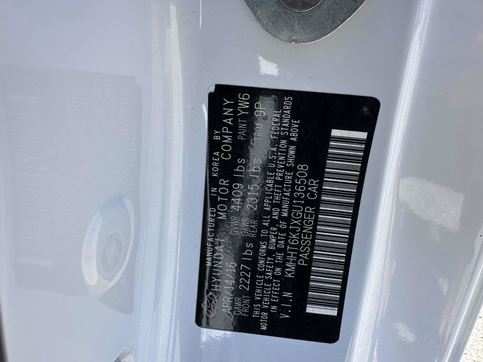 2016 Hyundai Genesis Coupe 3.8L Base
