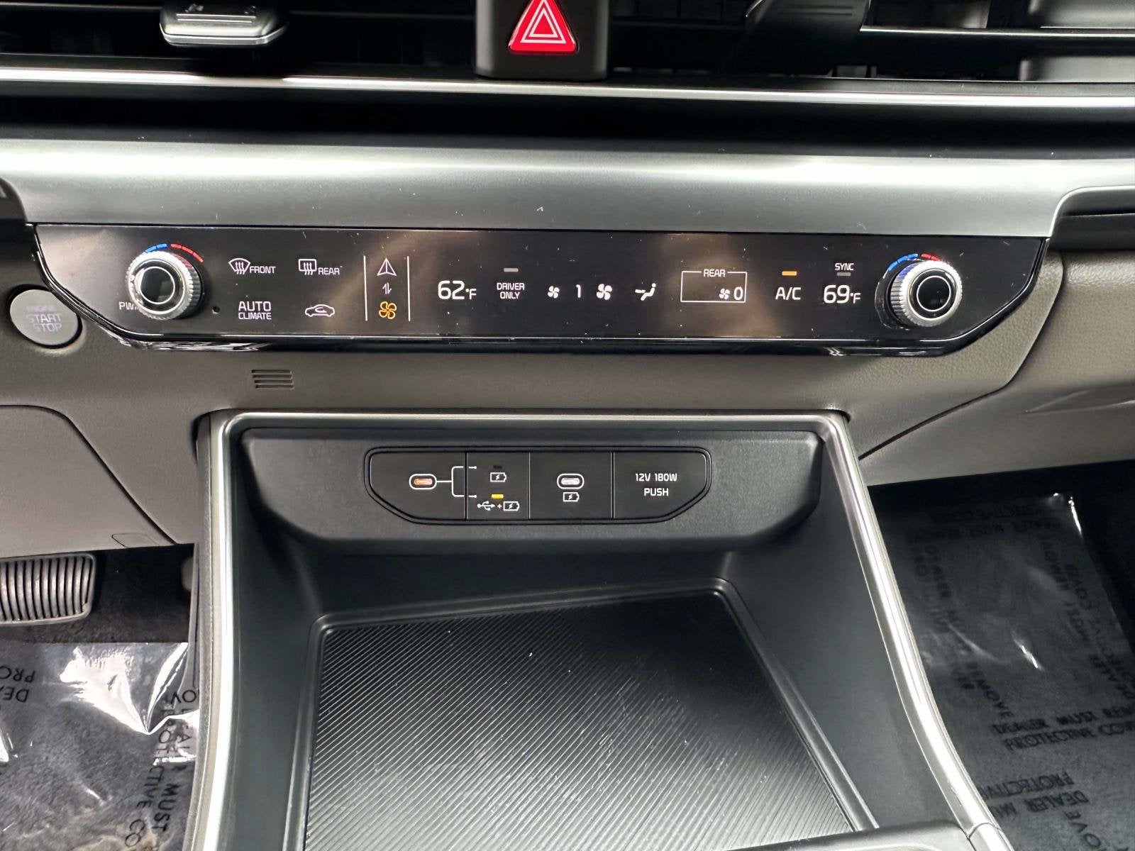 2026 Kia Carnival Hybrid LXS