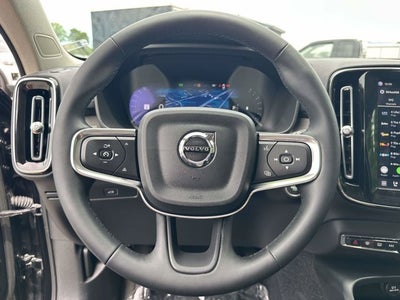 2023 Volvo XC40 Ultimate Bright Theme