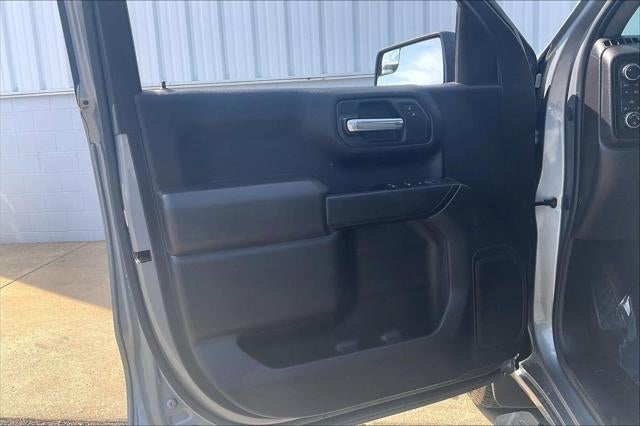 2023 Chevrolet Silverado Custom