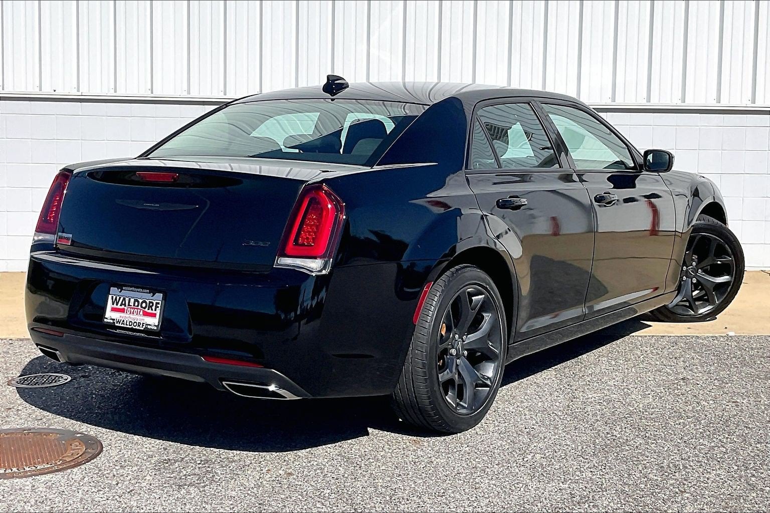 2023 Chrysler 300 Touring