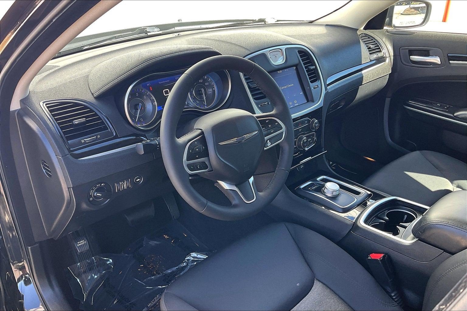 2023 Chrysler 300 Touring