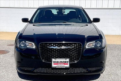 2023 Chrysler 300 Touring