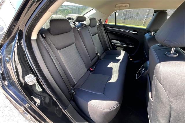 2023 Chrysler 300 Touring