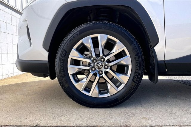2023 Toyota RAV4 XLE Premium