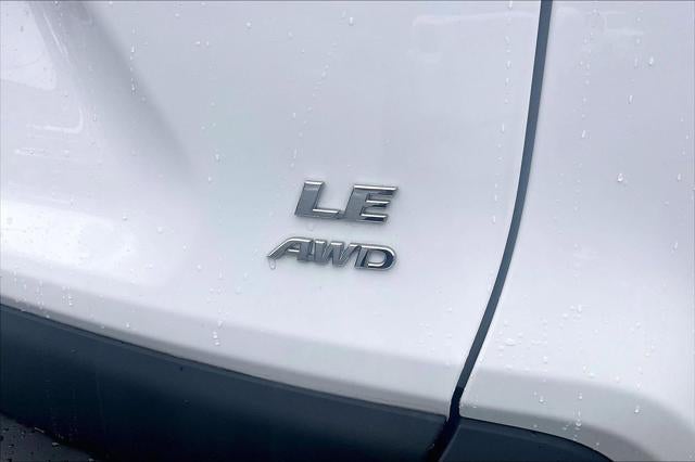 2022 Toyota RAV4 LE