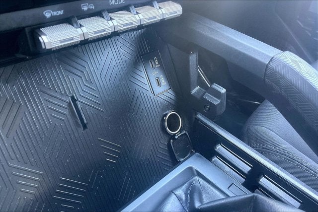 2025 Toyota TACOMA SR5 SR5