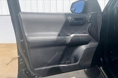 2023 Toyota TACOMA SR5 SR5