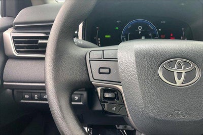 2025 Toyota CAMRY LE