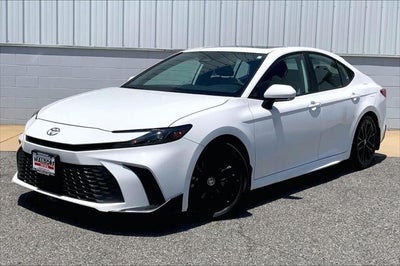 2025 Toyota Camry SE