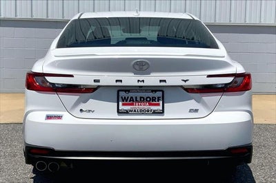 2025 Toyota Camry SE