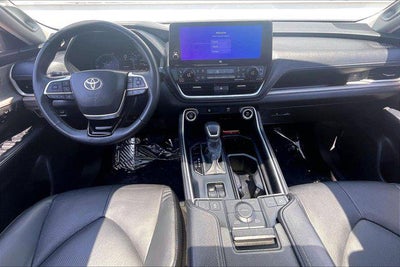 2024 Toyota GRAND HIGHLANDER Limited