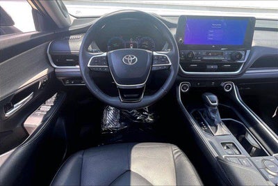 2024 Toyota GRAND HIGHLANDER Limited