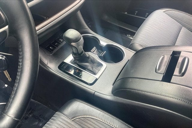 2016 Toyota Highlander Base