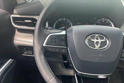 2020 Toyota HIGHLANDER XLE