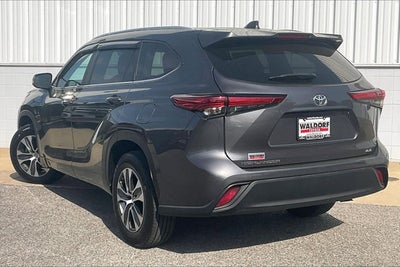 2023 Toyota Highlander Base
