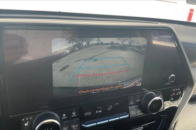 2023 Toyota Highlander Base