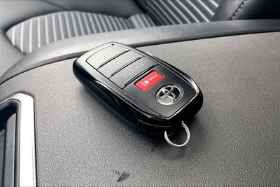 2025 Toyota Highlander Base