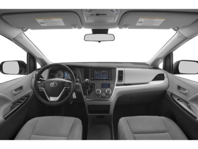 2018 Toyota Sienna XLE