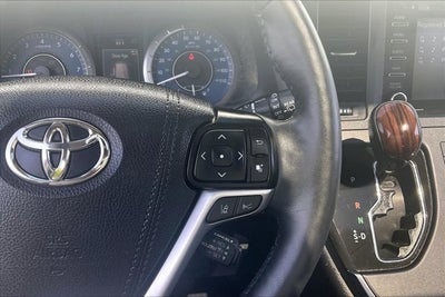 2019 Toyota Sienna Base